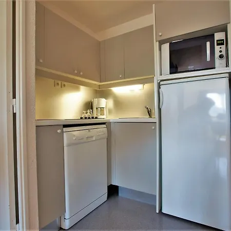 Appartement Confortable 2 Pieces Avec Balcon, Depart Skis Aux Pieds, Wifi Inclus - Fr-1-314-213 Apartment